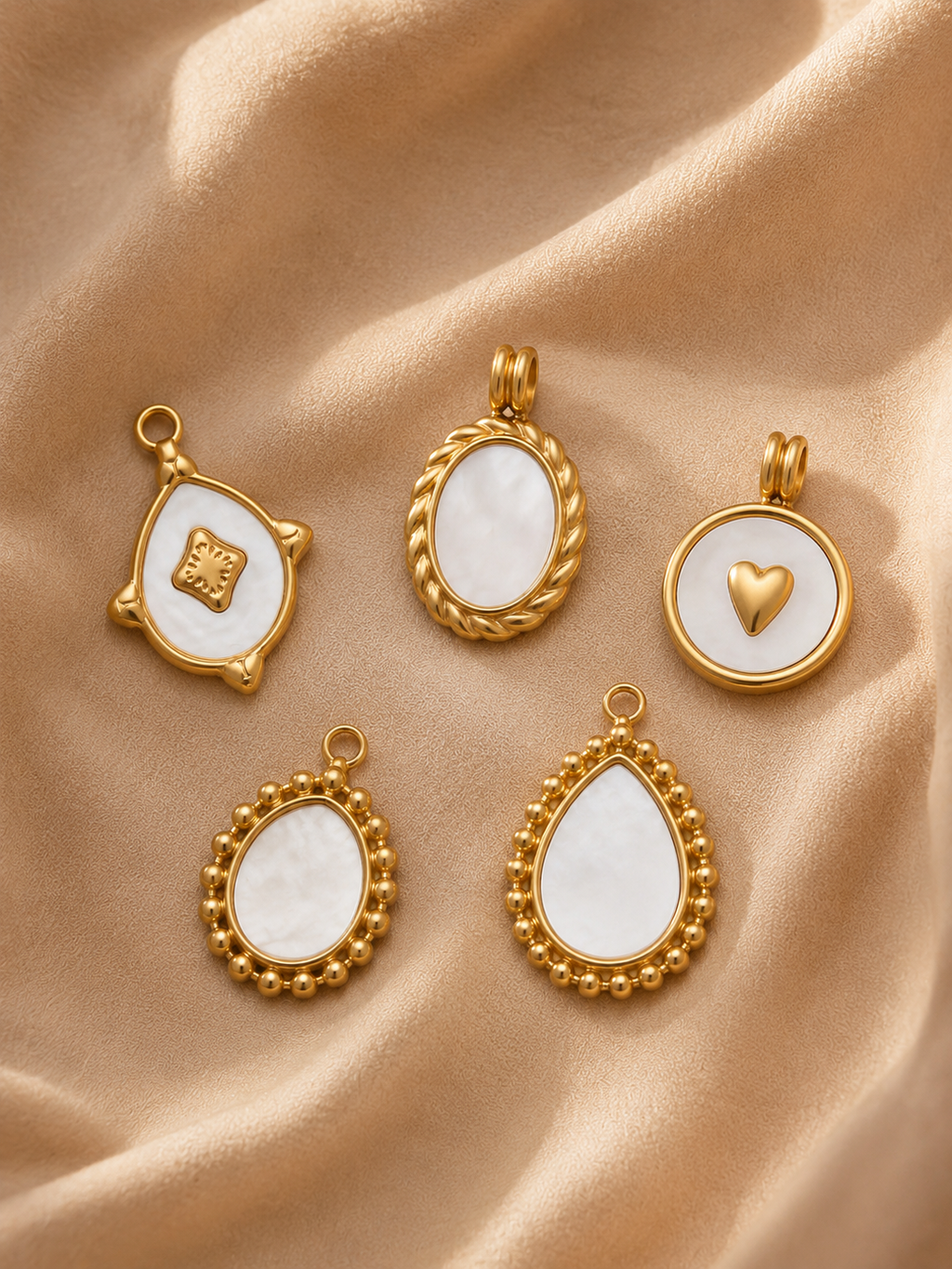 Charms Cœur & Symboles SORELYA – Personnalise Ton Collier